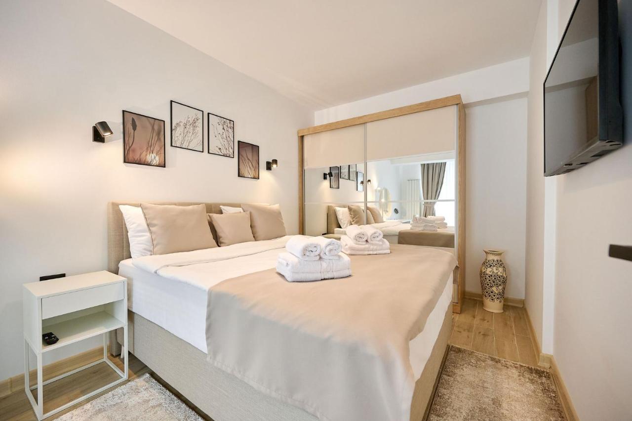 Newvision Apartment In Infinity Beach Resort - Parking Mamaia Eksteriør billede