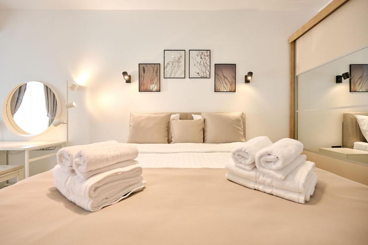 Newvision Apartment In Infinity Beach Resort - Parking Mamaia Eksteriør billede