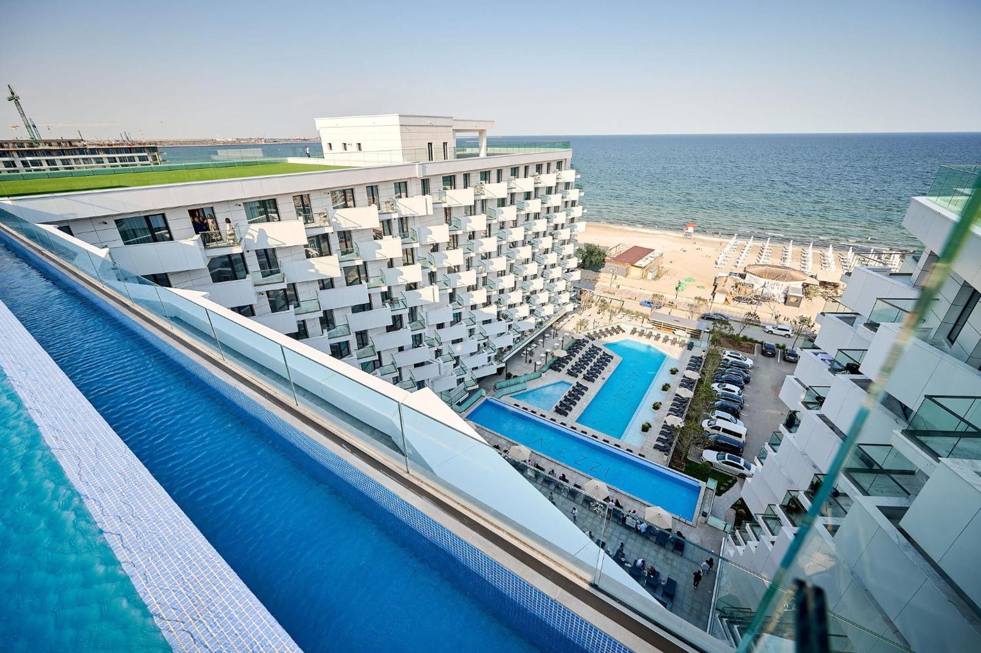 Newvision Apartment In Infinity Beach Resort - Parking Mamaia Eksteriør billede