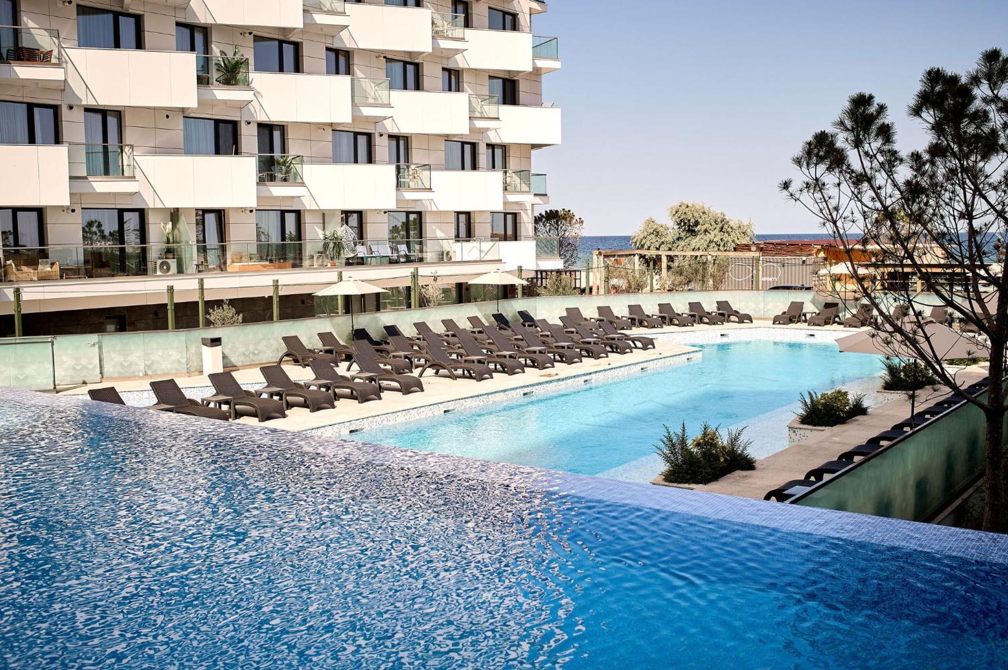 Newvision Apartment In Infinity Beach Resort - Parking Mamaia Eksteriør billede