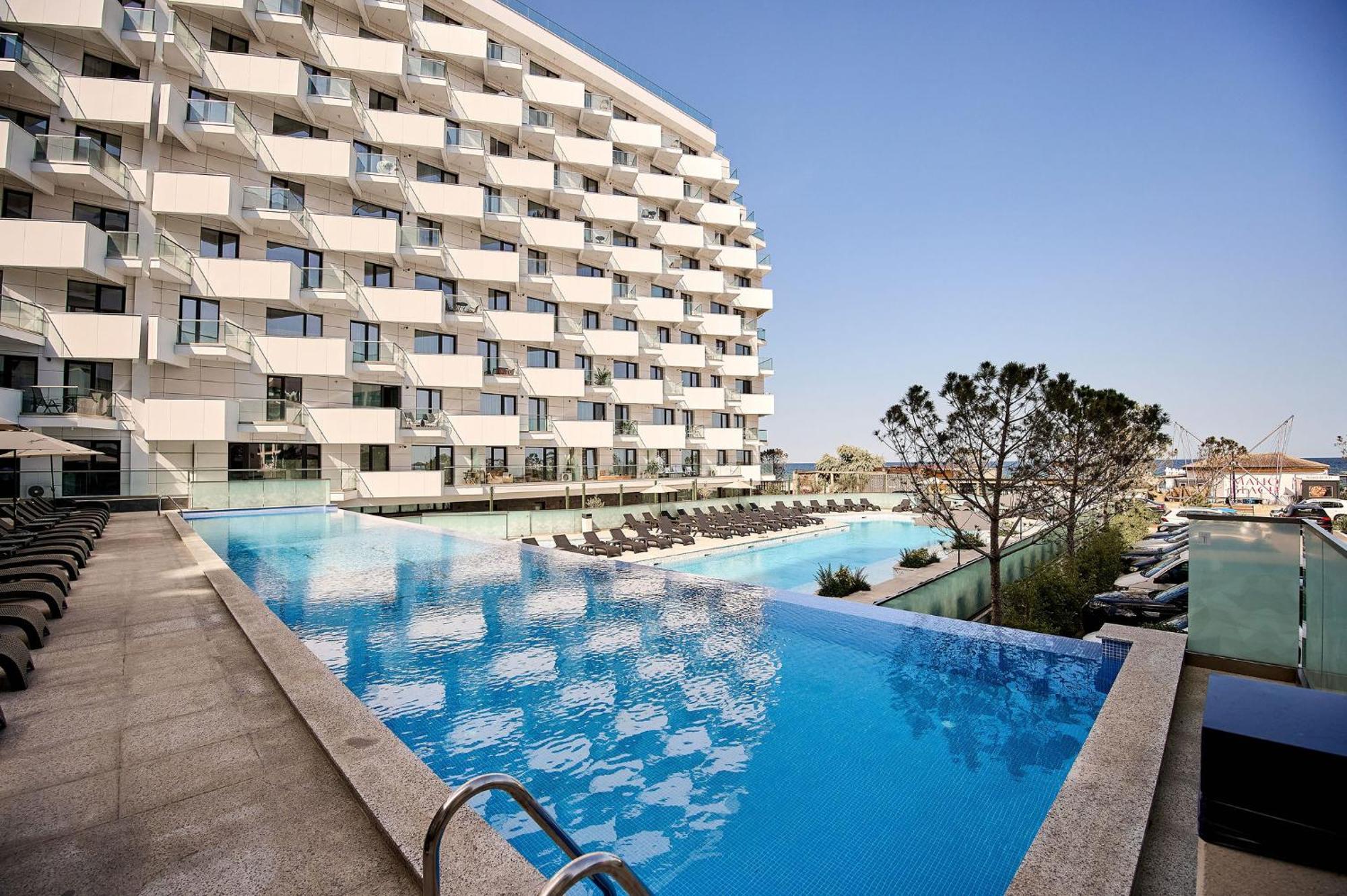 Newvision Apartment In Infinity Beach Resort - Parking Mamaia Eksteriør billede